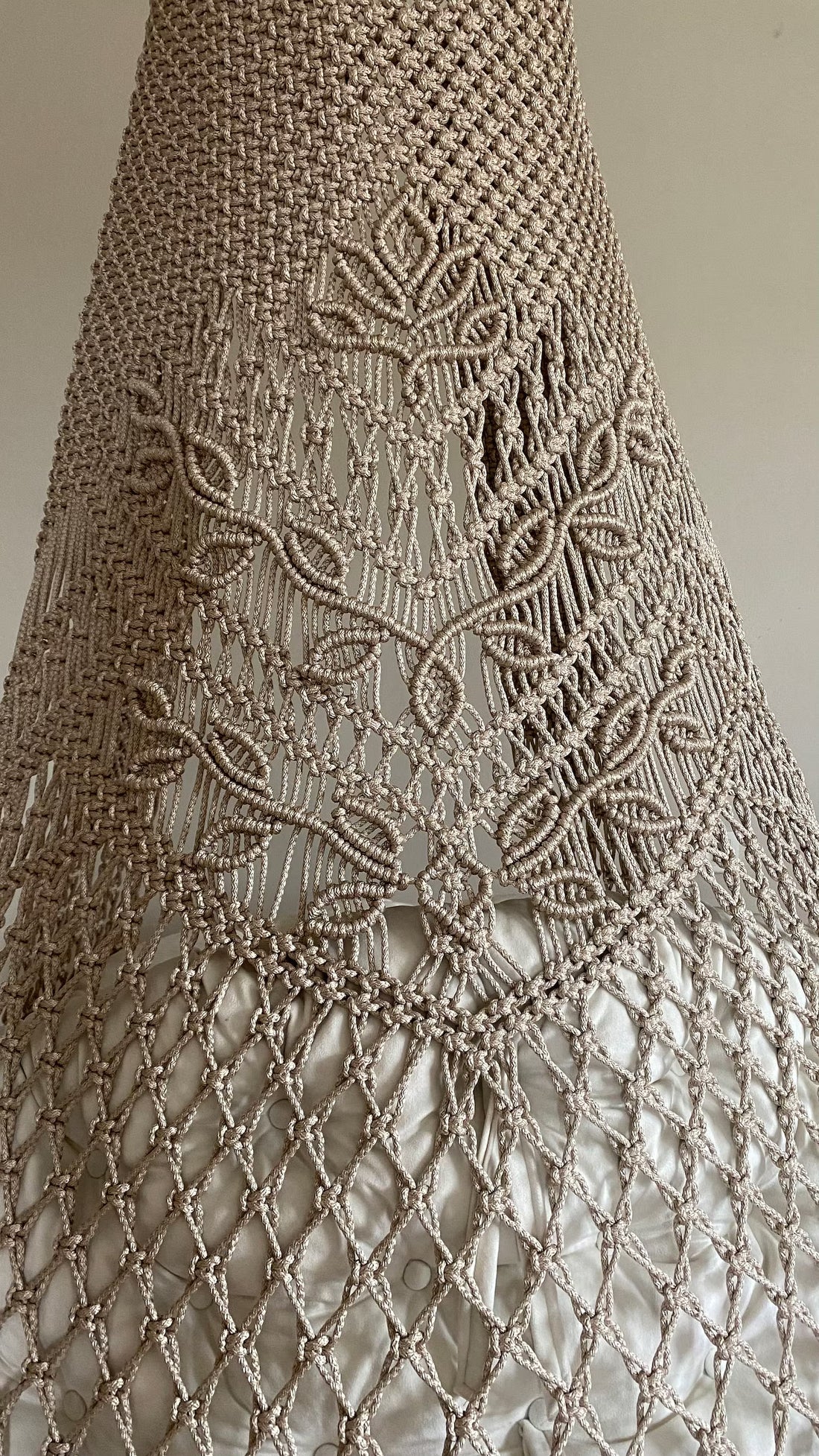 MOCHA BROWN MACRAME SWING