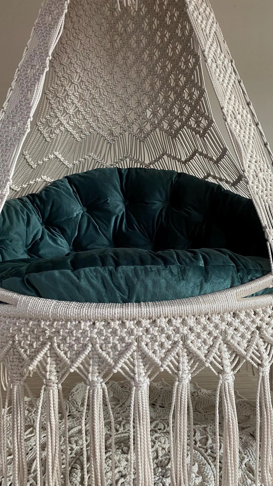 SNOW WHITE MACRAME SWING